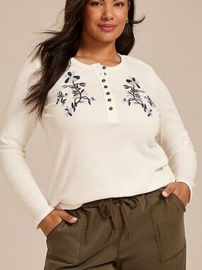 SEALED Maurices Floral Cotton Henley Long Sleeve Henley
